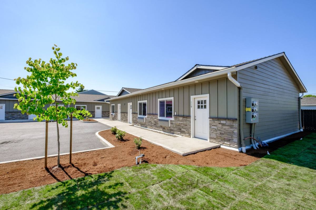 Apartment for rent at 2656 S Main Rd - Building E, Lebanon, OR 97355