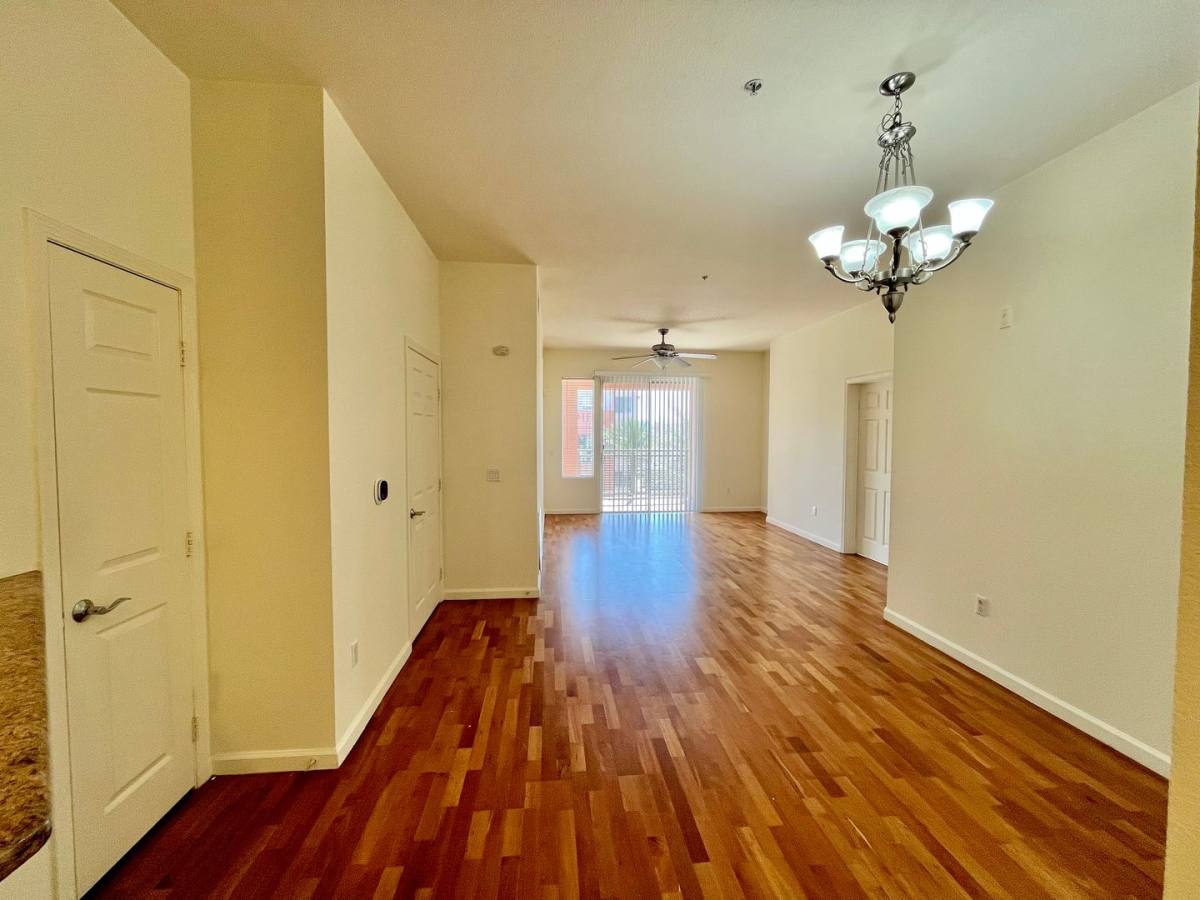 Condo for rent at 15 E Agate Ave, Las Vegas, NV 89123