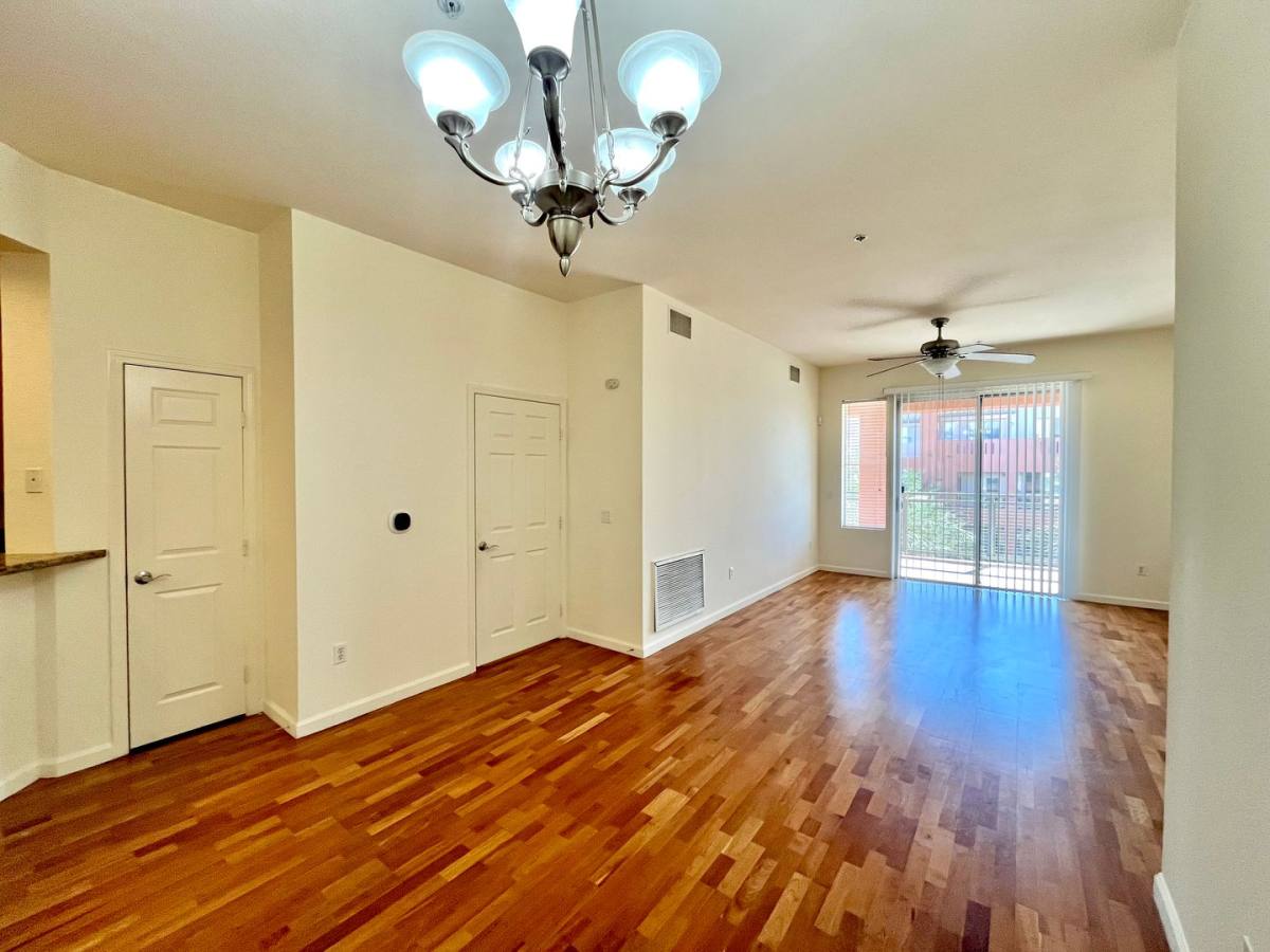 Condo for rent at 15 E Agate Ave, Las Vegas, NV 89123