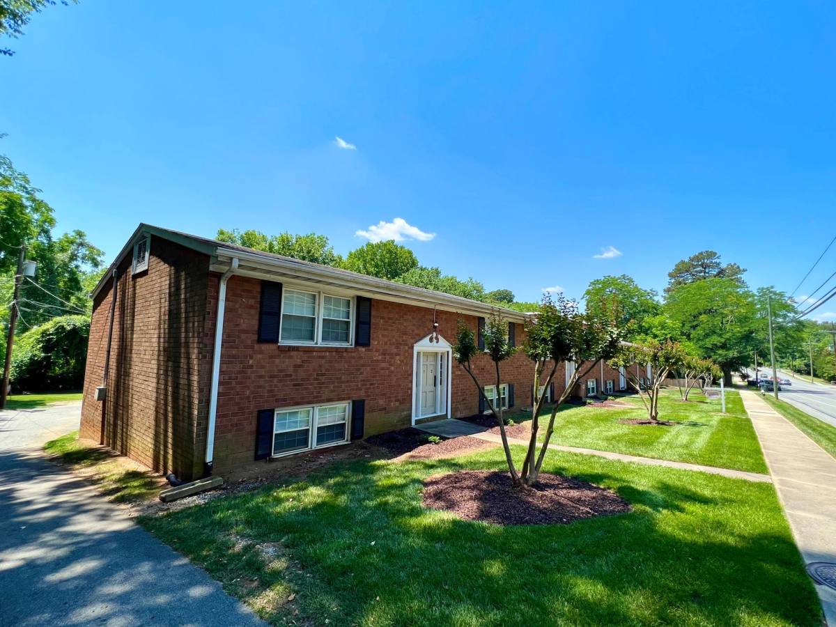 Apartment for rent at 2529 Spring Garden St, Greensboro, NC 27403