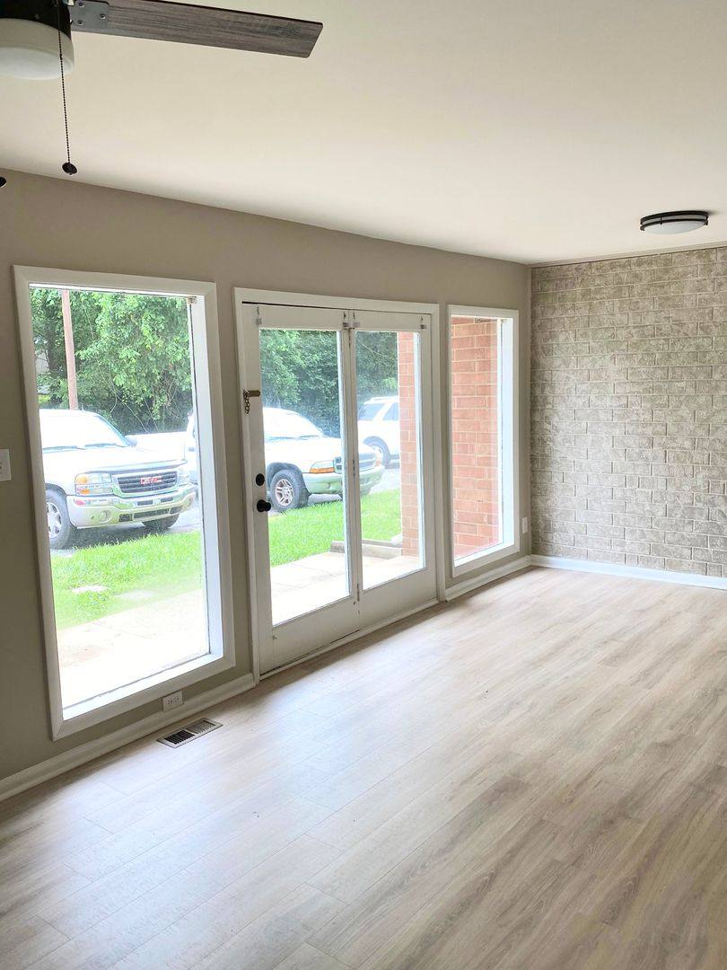 Apartment for rent at 2529 Spring Garden St, Greensboro, NC 27403