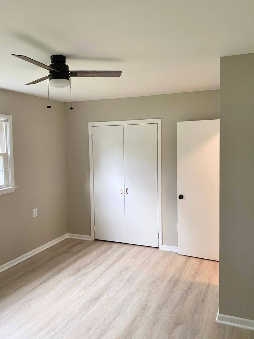 Apartment for rent at 2529 Spring Garden St, Greensboro, NC 27403