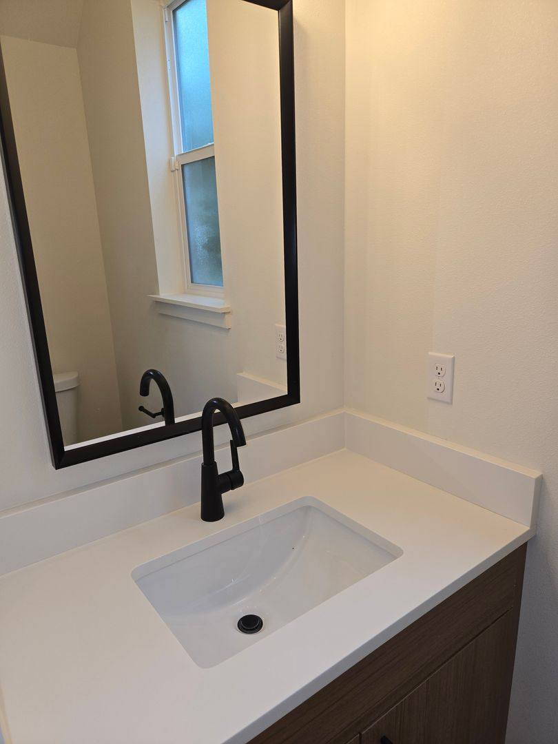 House for rent at 12102 SE Pine St, Portland, OR 97216