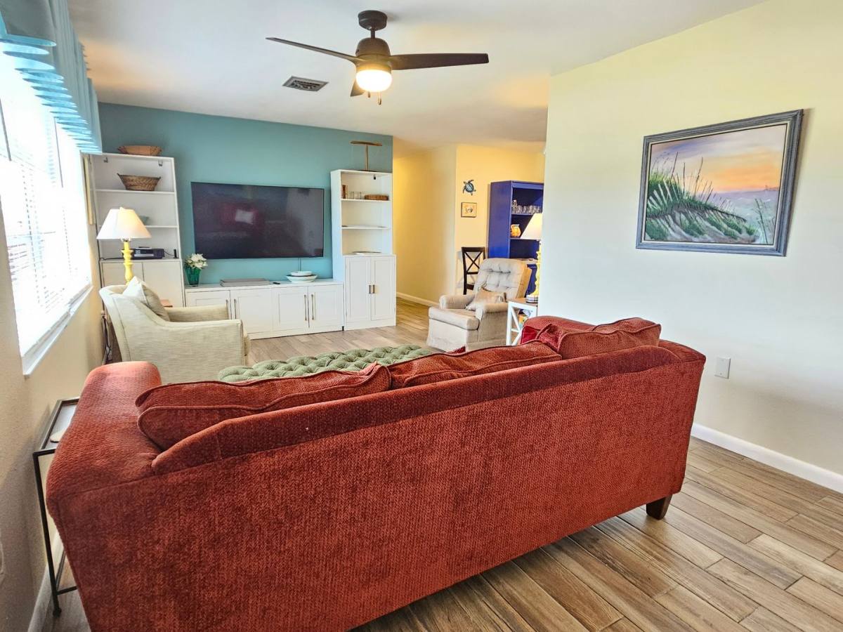 House for rent at 426 Pineview Dr, Venice, FL 34293