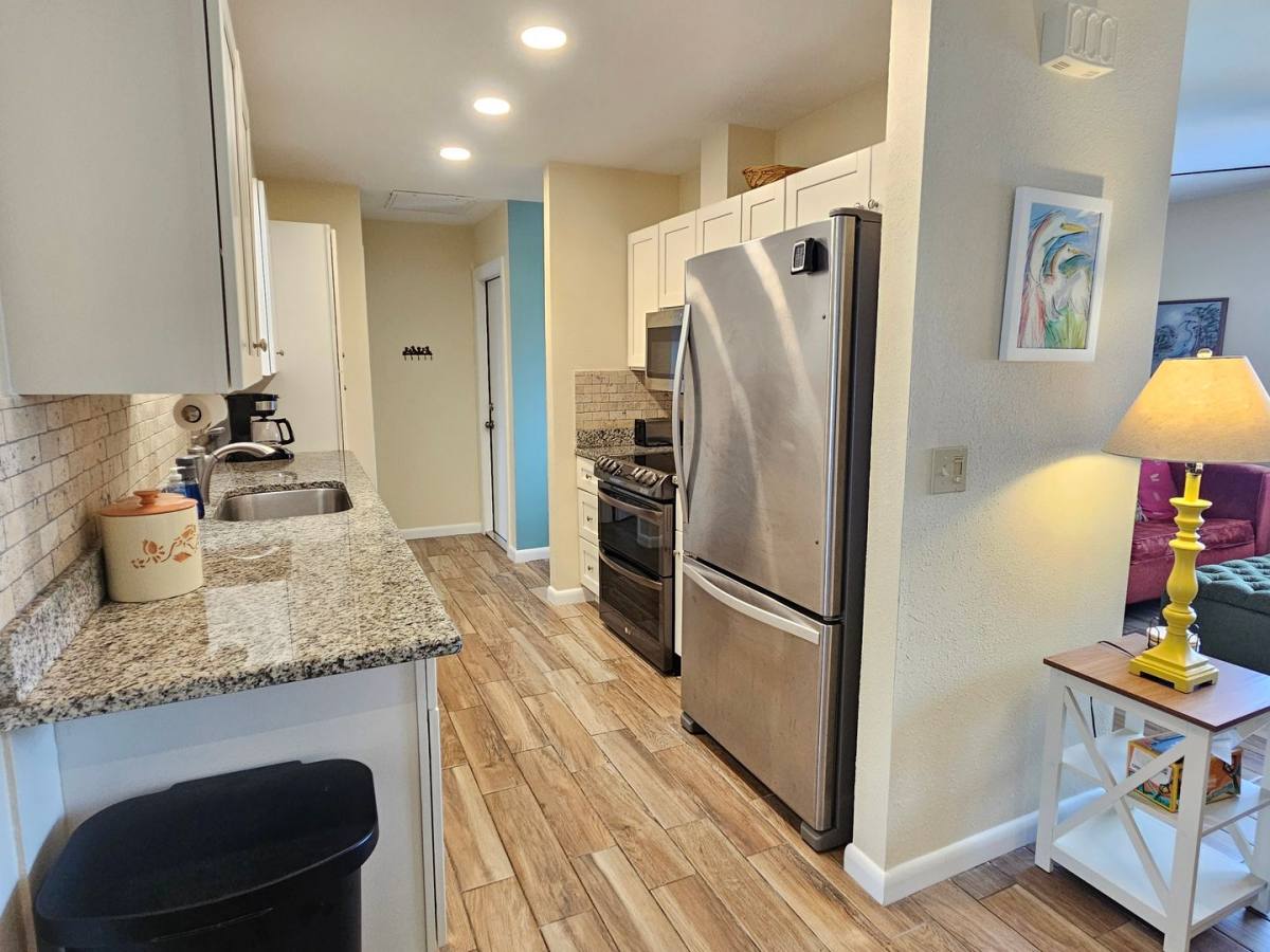 House for rent at 426 Pineview Dr, Venice, FL 34293