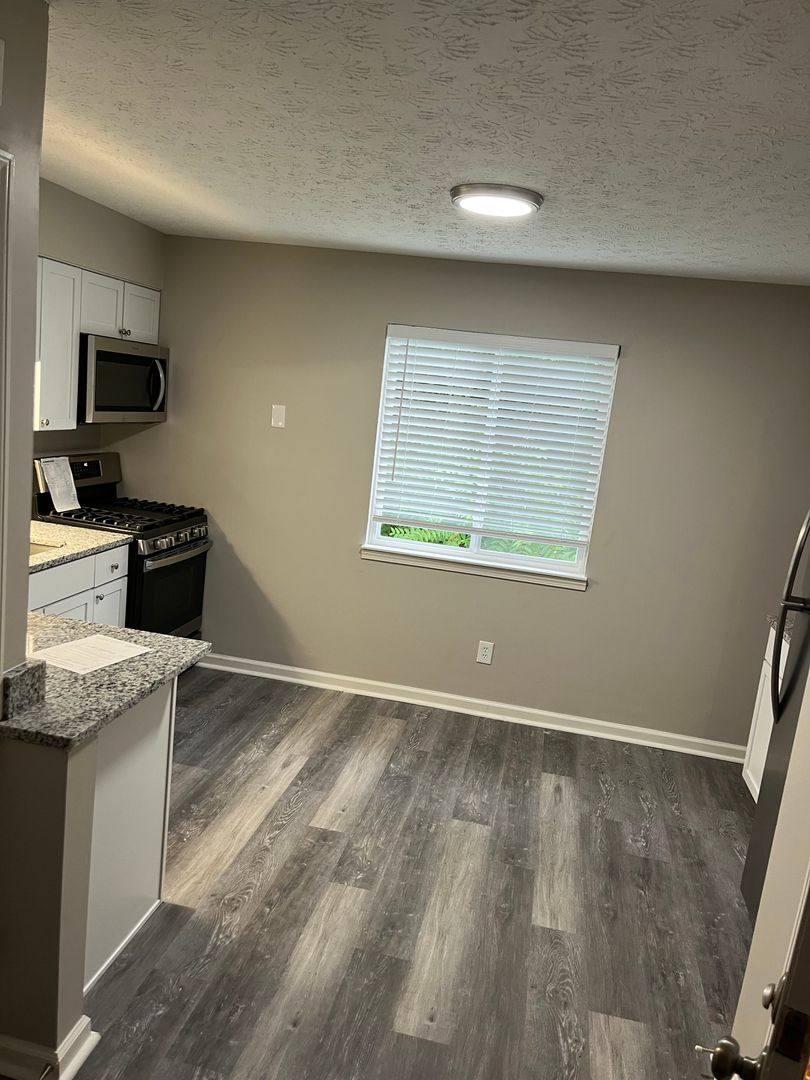 Apartment for rent at 3327-3335 Morse Rd, Columbus, OH 43231