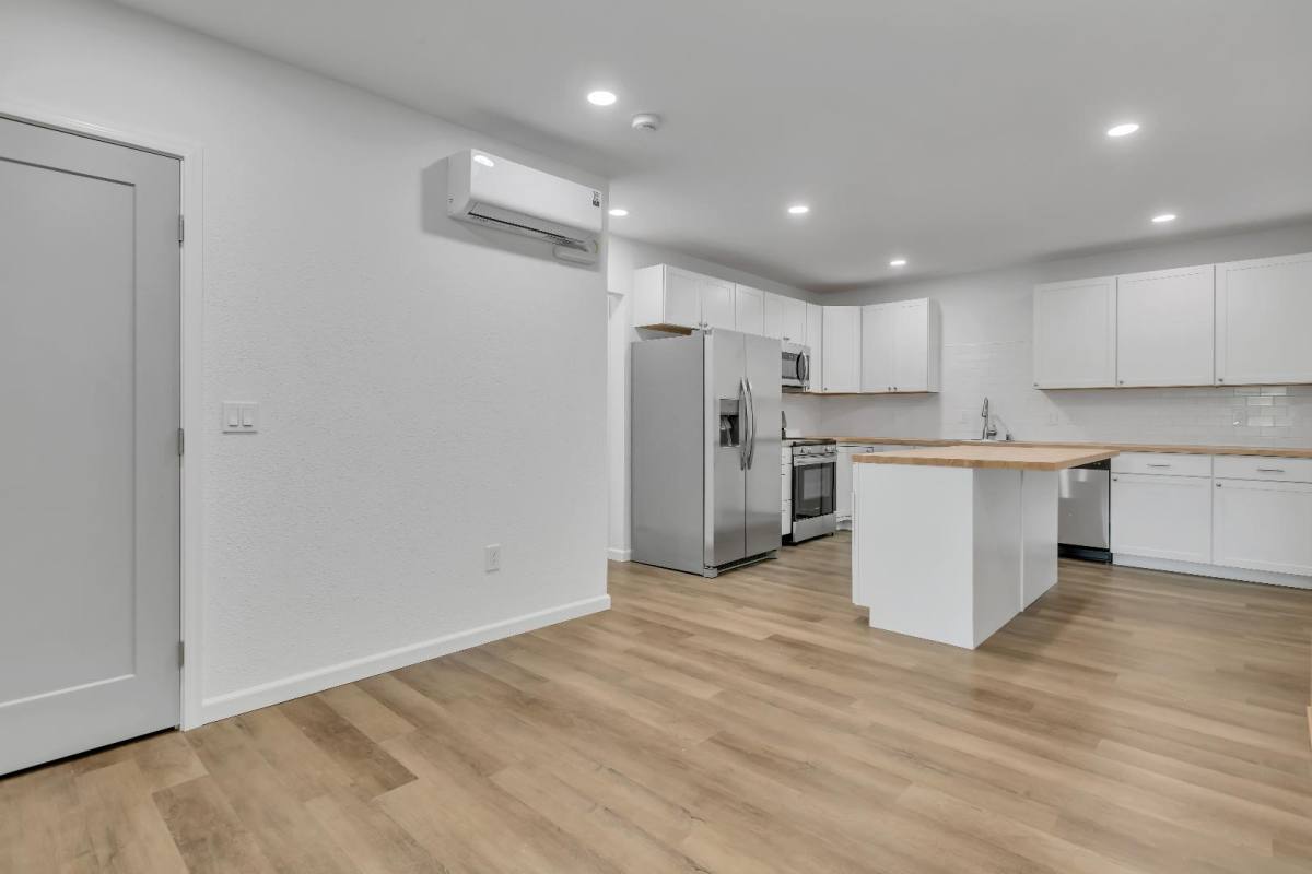 Apartment for rent at 1720 N Wycoff Ave #B, Bremerton, WA 98312