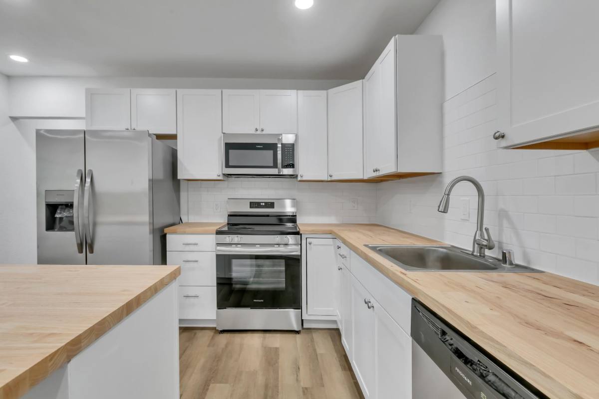 Apartment for rent at 1720 N Wycoff Ave #B, Bremerton, WA 98312