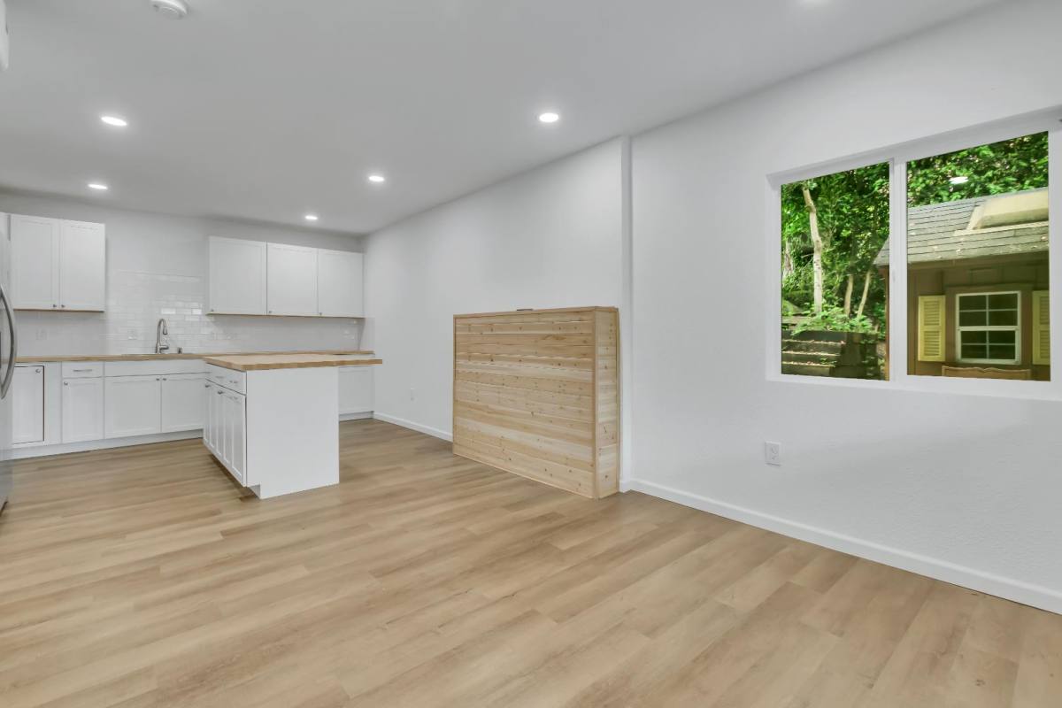 Apartment for rent at 1720 N Wycoff Ave #B, Bremerton, WA 98312