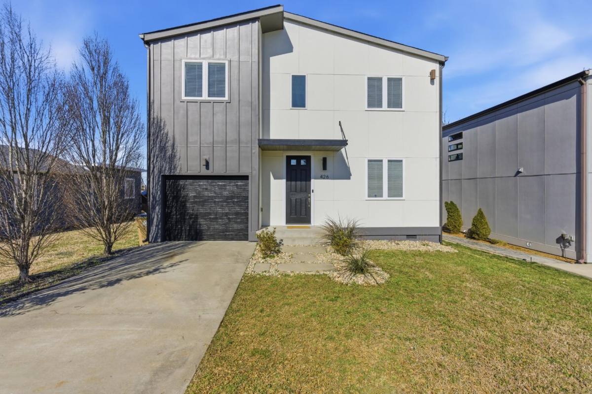 House for rent at 426 Patterson St, Nashville, TN 37211