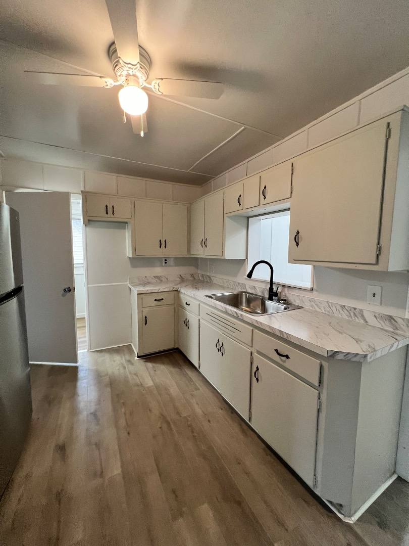 House for rent at 2140 2nd St, Bay City, MI 48708