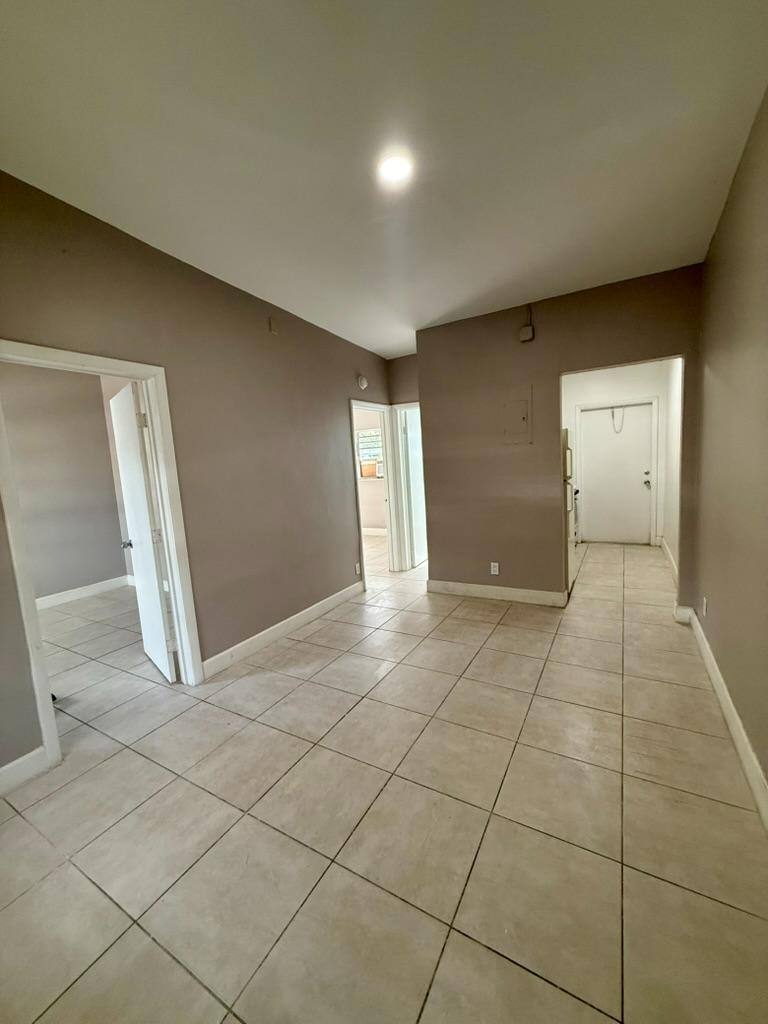 Apartment for rent at 424 NW 15th Terrace #5, Fort Lauderdale, FL 33311