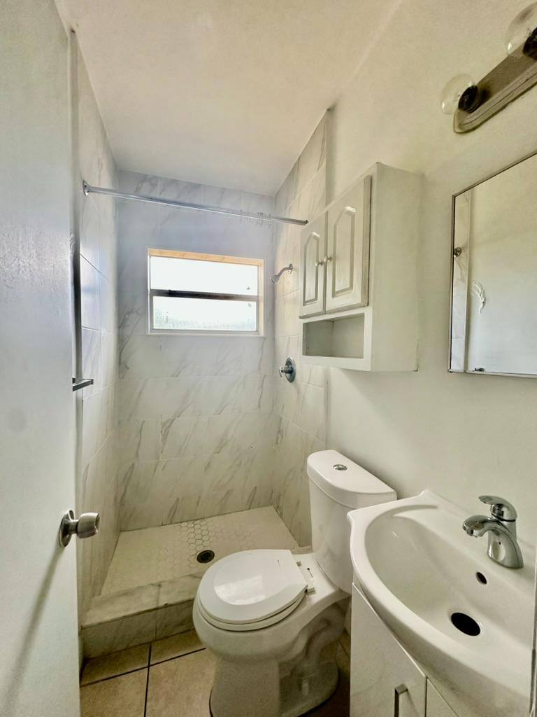Apartment for rent at 424 NW 15th Terrace #5, Fort Lauderdale, FL 33311