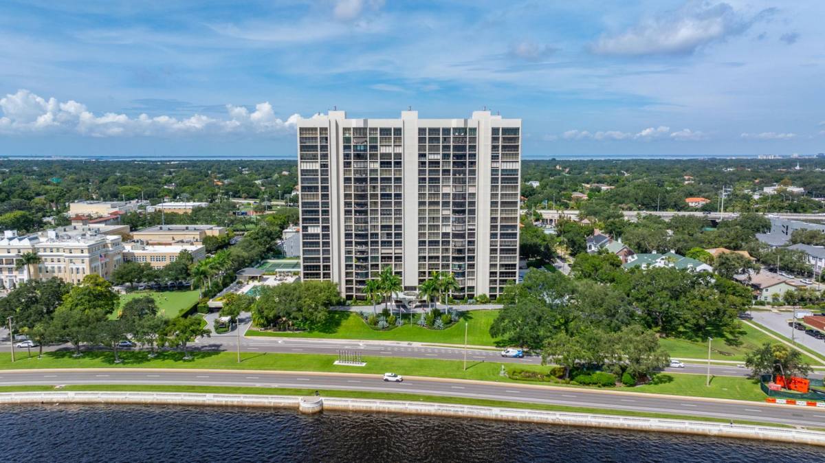 Apartment for rent at 3301 Bayshore Blvd #1510A, Tampa, FL 33629