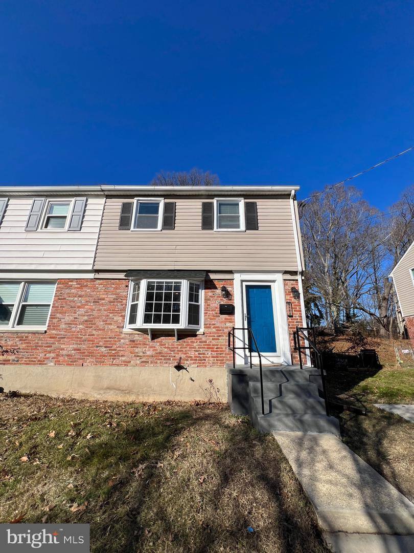 House for rent at 5804 Shoshone Dr, Oxon Hill, MD 20745