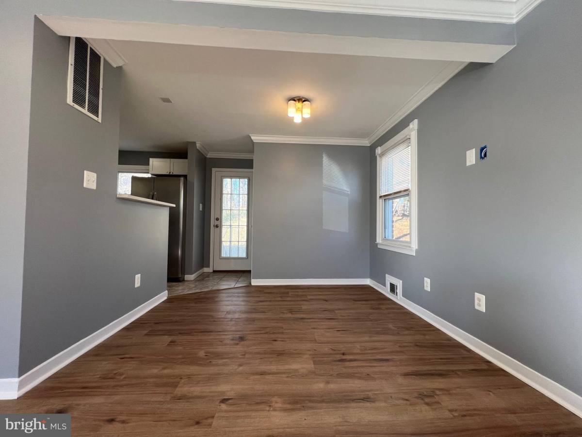 House for rent at 5804 Shoshone Dr, Oxon Hill, MD 20745
