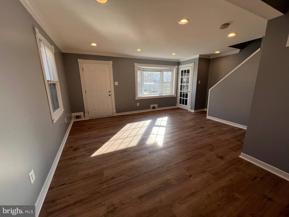 House for rent at 5804 Shoshone Dr, Oxon Hill, MD 20745