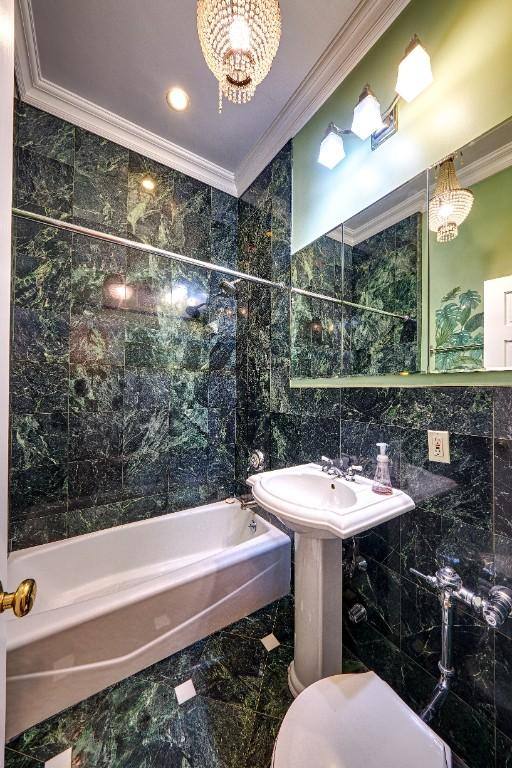 Townhouse for rent at 465 W 57th St #LOFT, New York, NY 10019