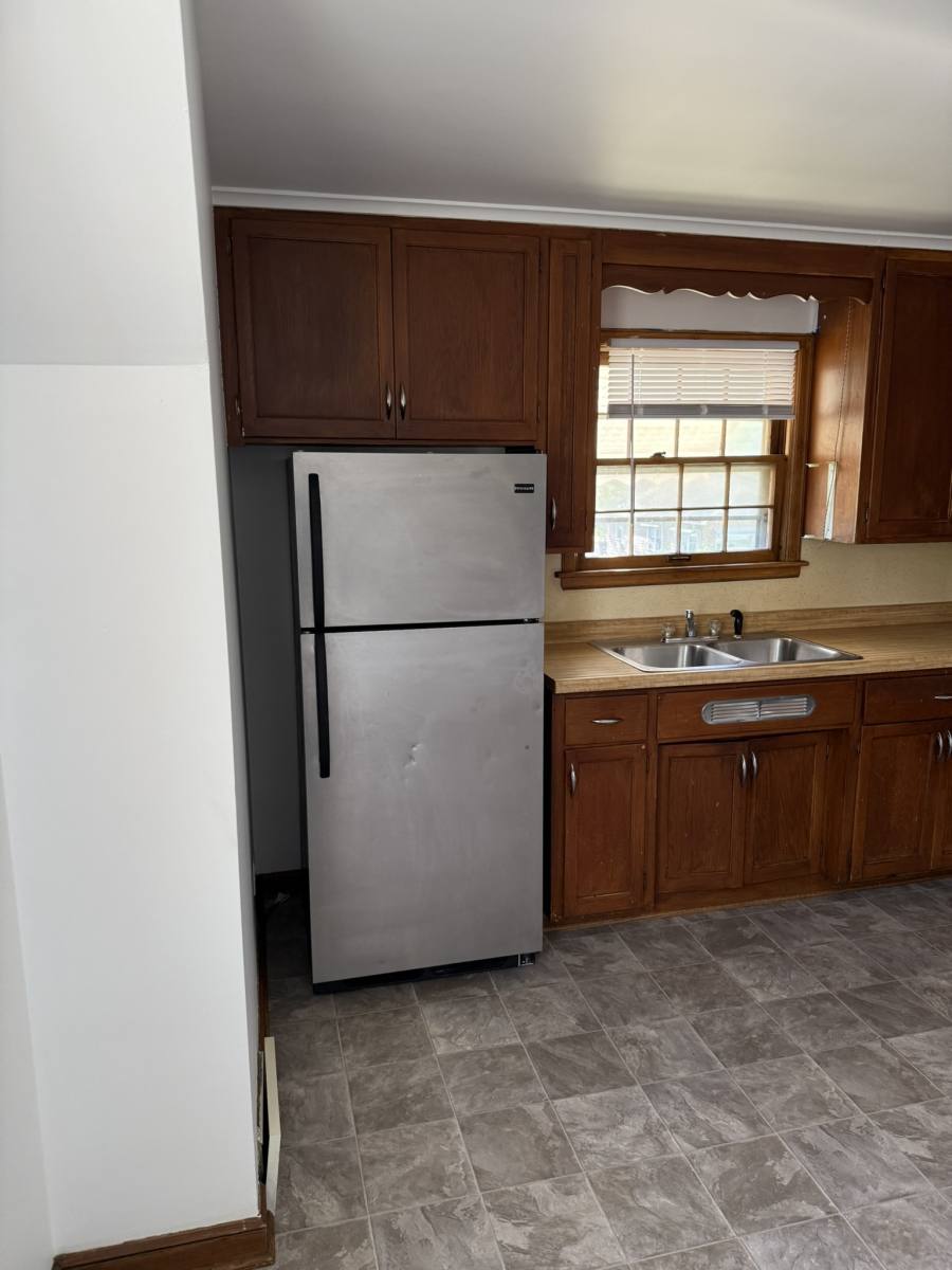 Townhouse for rent at 994 Oakdale Ave, Saint Paul, MN 55118