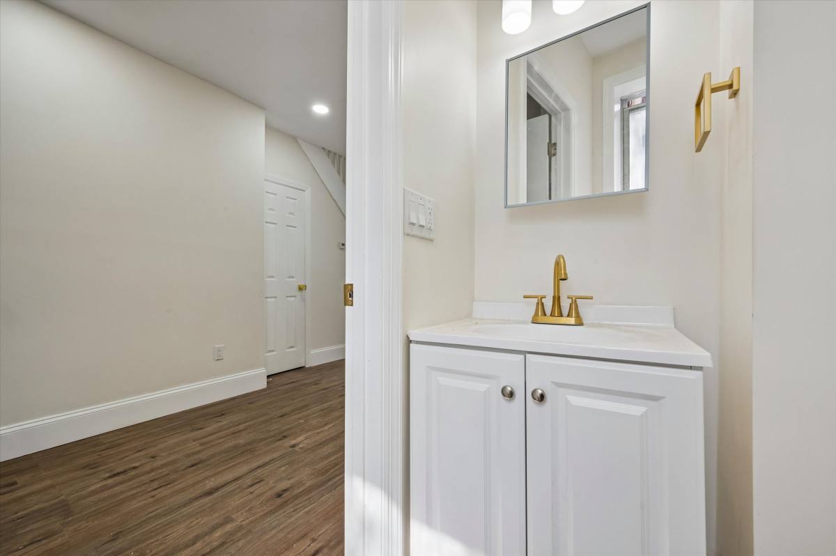 House for rent at 5618 Malcolm St, Philadelphia, PA 19143