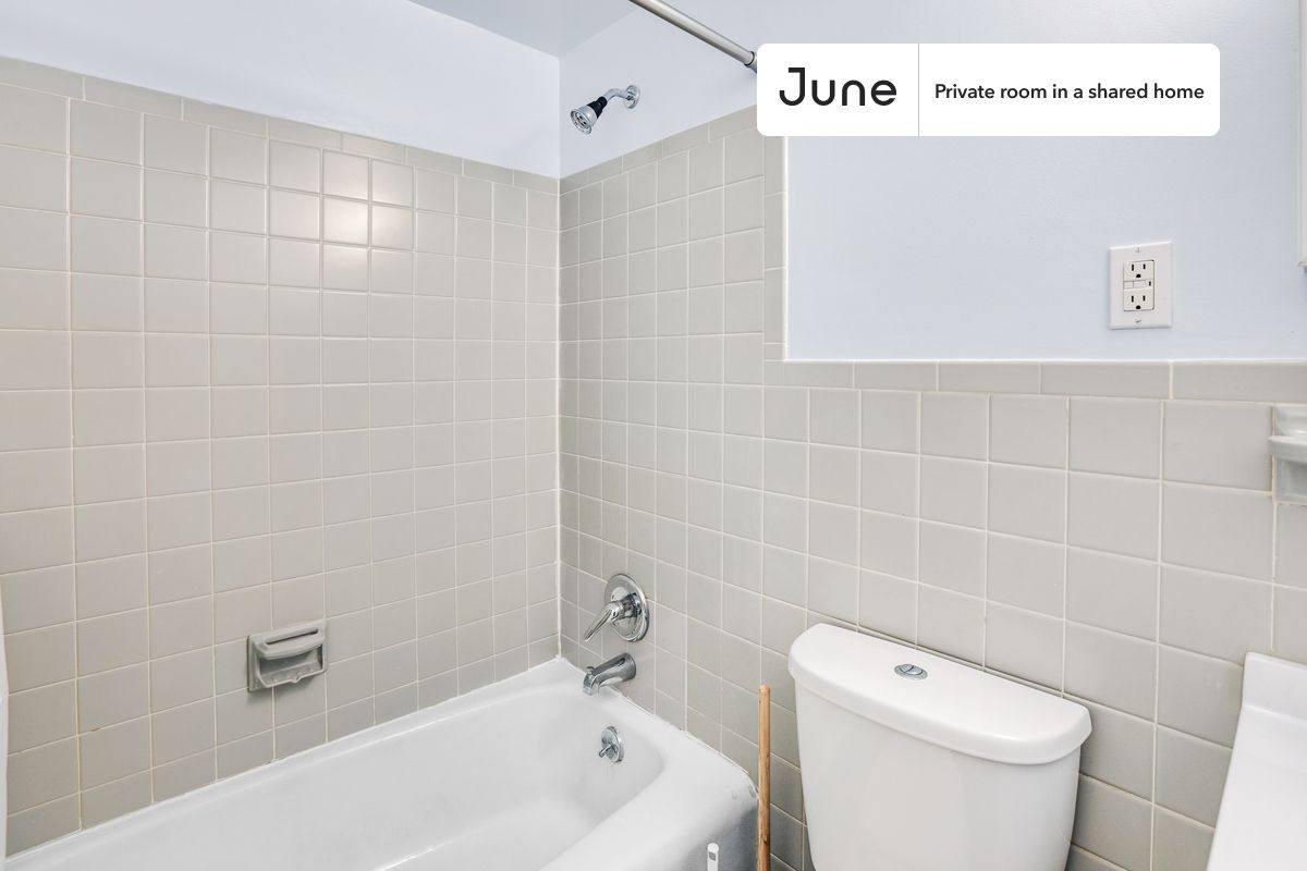 Apartment for rent at 511 G St SW #A, Washington, DC 20024