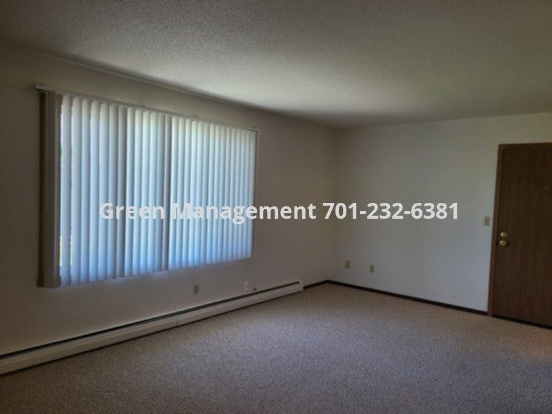 Townhouse for rent at 644 E 2nd Ave, West Fargo, ND 58078