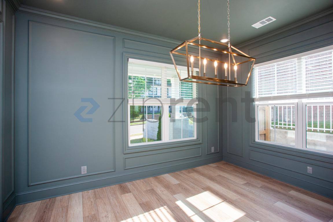 House for rent at 139 W Deaderick St, Jackson, TN 38301