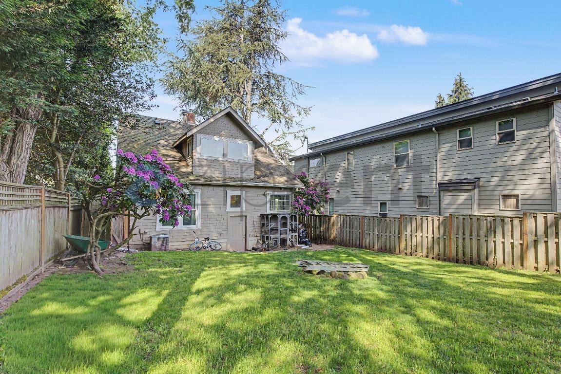 House for rent at 8612 SW 20th Ave, Portland, OR 97219