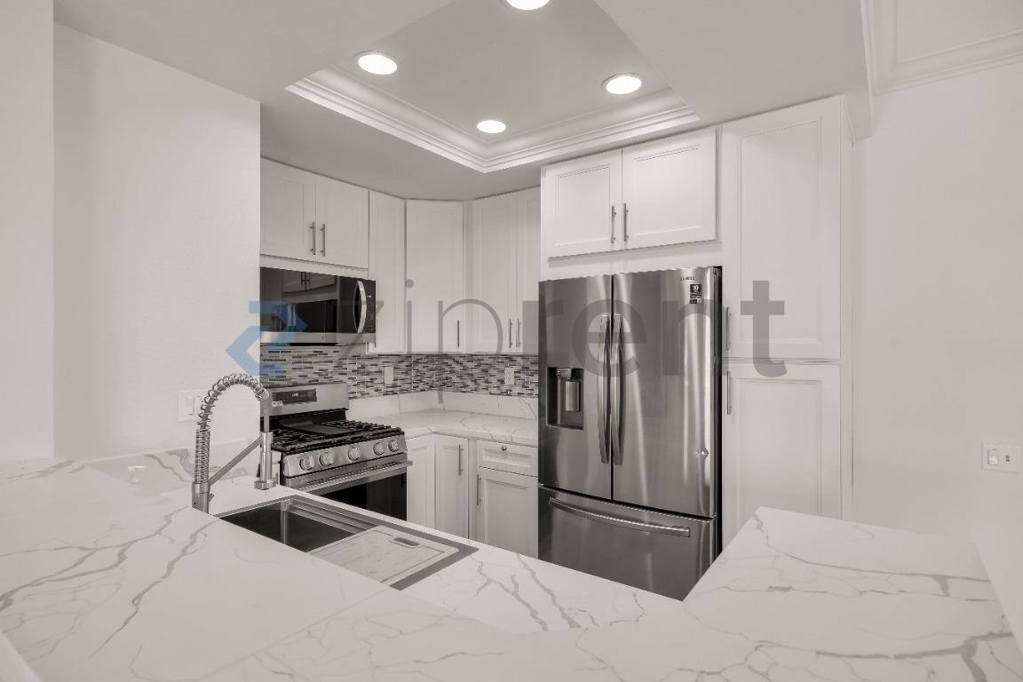 Condo for rent at 4059 Carmel View Rd #41, San Diego, CA 92130