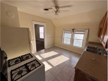 Apartment for rent at 1610 13th Ave, South Milwaukee, WI 53172