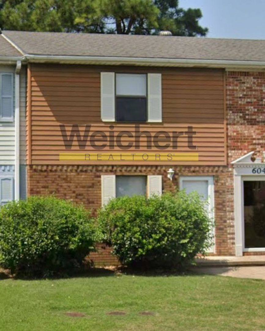 Apartment for rent at 604 N 13th St, Paragould, AR 72450