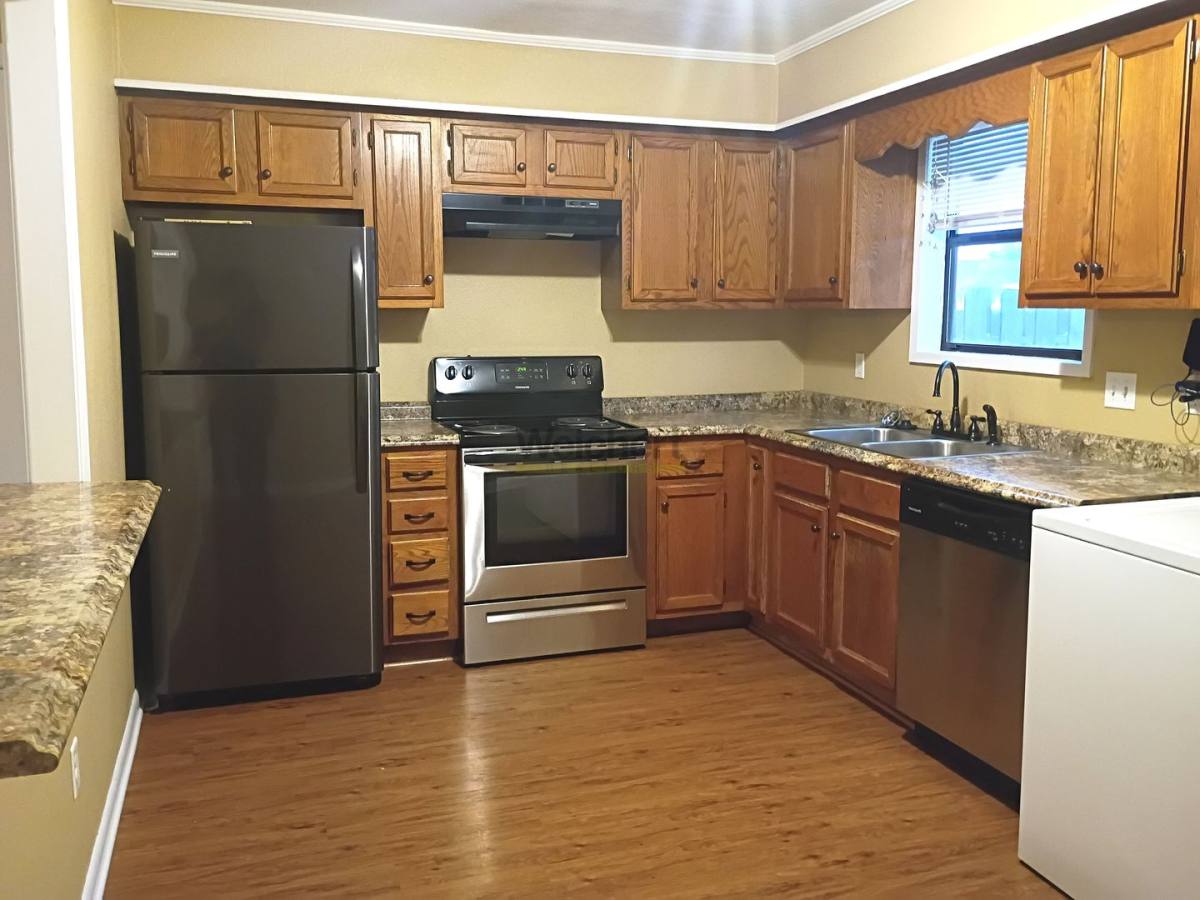 Apartment for rent at 604 N 13th St, Paragould, AR 72450