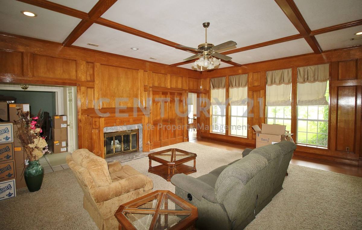 House for rent at 8150 Bob White Rd, Waxahachie, TX 75167