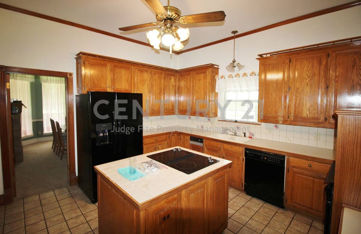 House for rent at 8150 Bob White Rd, Waxahachie, TX 75167
