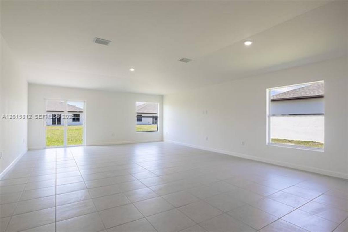 House for rent at 17564 SW 285th St, Homestead, FL 33030