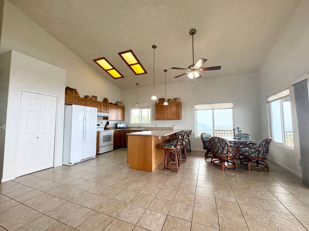 House for rent at 73-4323 Oneone St, Kailua Kona, HI 96740
