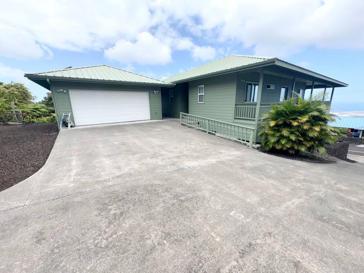 House for rent at 73-4323 Oneone St, Kailua Kona, HI 96740