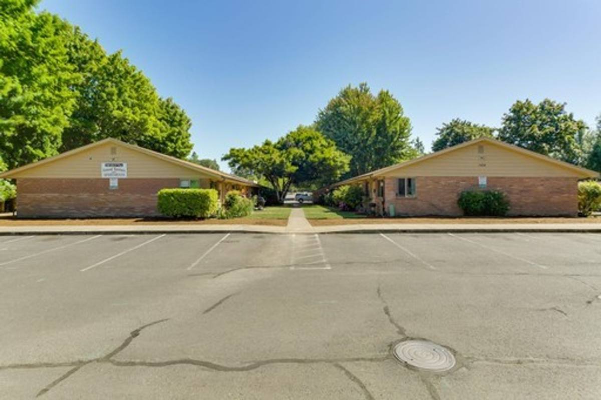 Apartment for rent at 1504-1508 21st Place, Forest Grove, OR 97116