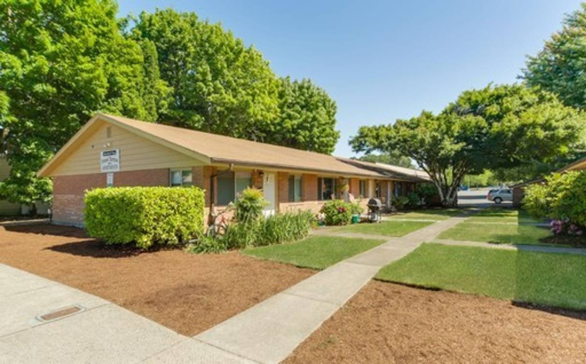 Apartment for rent at 1504-1508 21st Place, Forest Grove, OR 97116