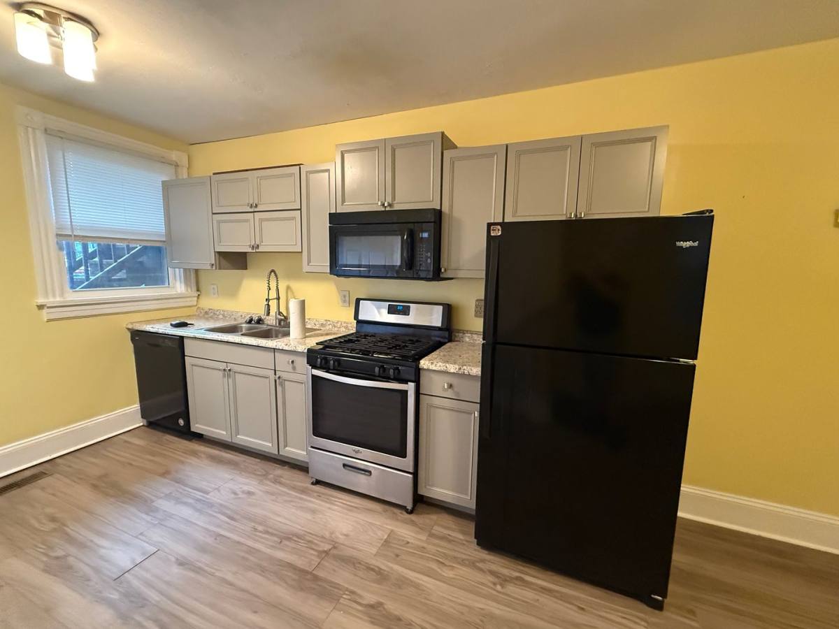 Apartment for rent at 3157 Ellwood Ave, Richmond, VA 23221