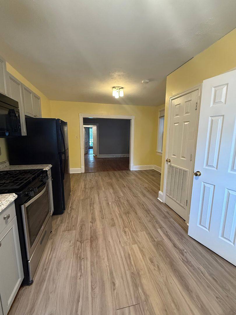Apartment for rent at 3157 Ellwood Ave, Richmond, VA 23221