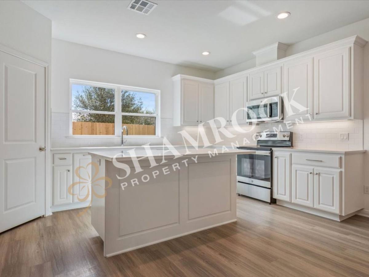 House for rent at 113 W Windmill Way, Waco, TX 76706