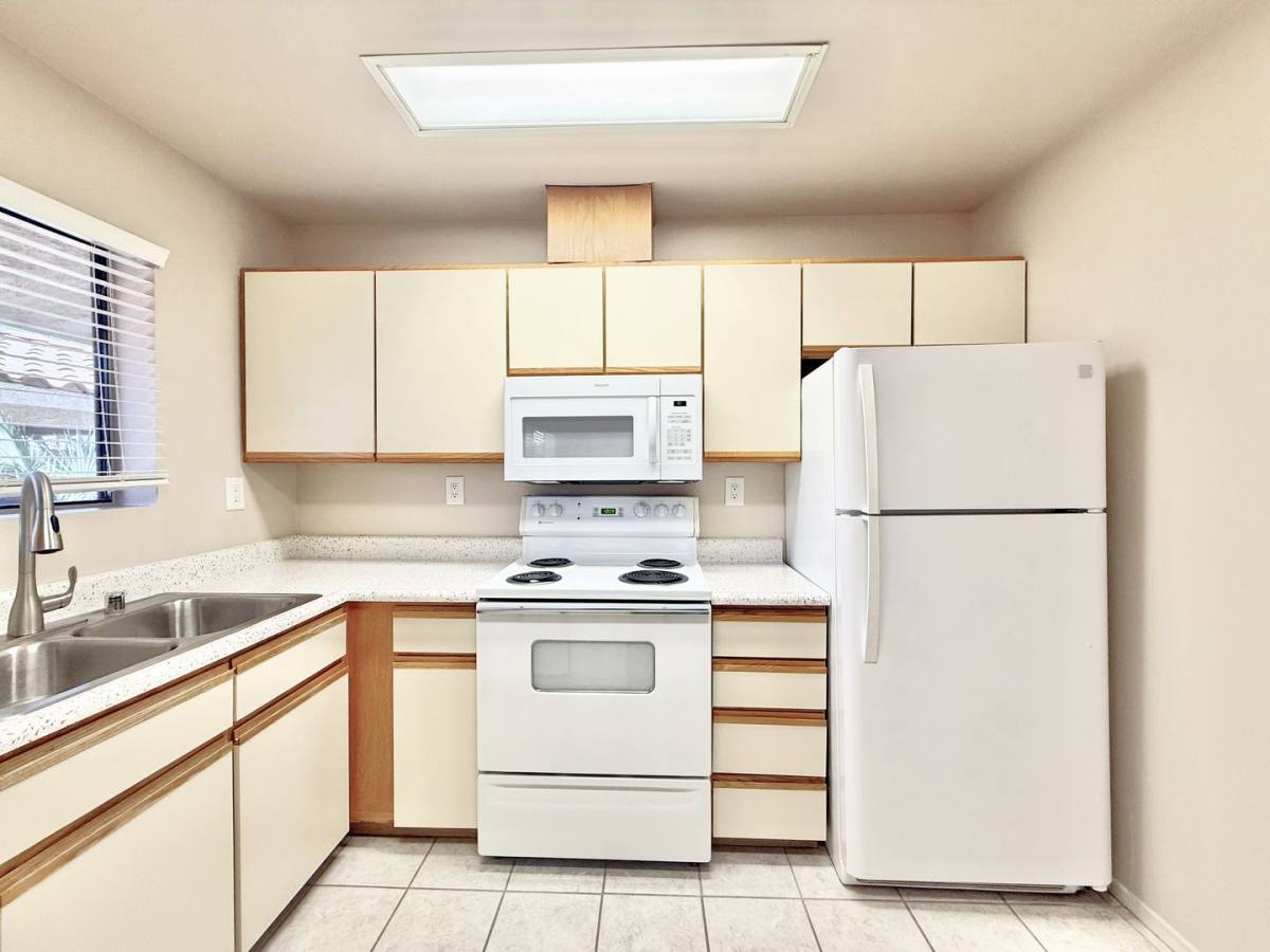 Apartment for rent at 44620 San Rafael Ave, Palm Desert, CA 92260