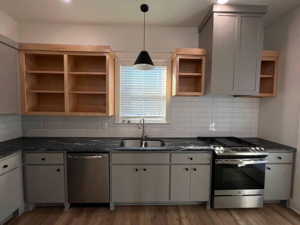 Apartment for rent at 1365 S Duncan St, Fayetteville, AR 72701