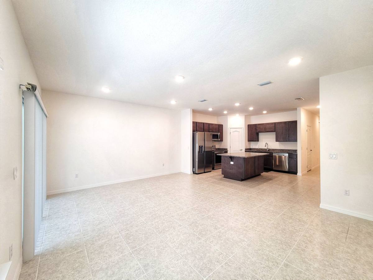 Townhouse for rent at 12523 NW 7th Place, Newberry, FL 32669