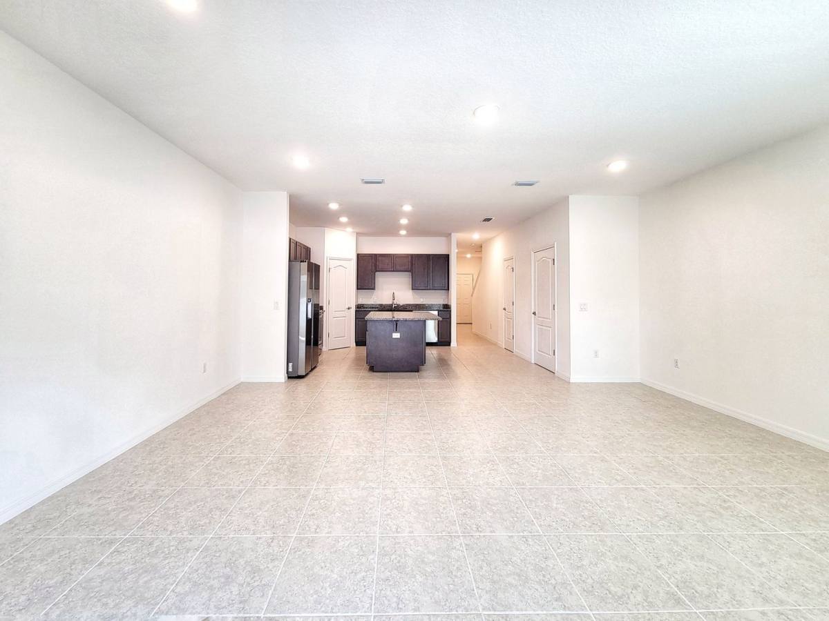Townhouse for rent at 12523 NW 7th Place, Newberry, FL 32669