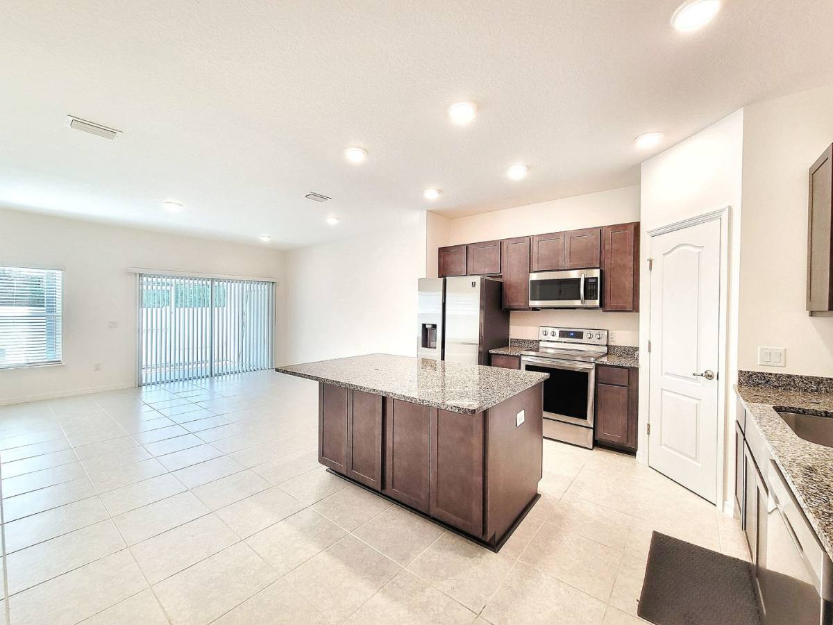 Townhouse for rent at 12523 NW 7th Place, Newberry, FL 32669