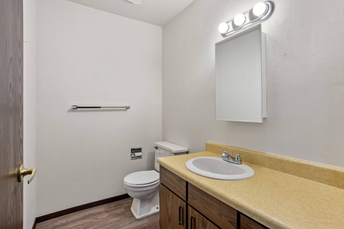 Apartment for rent at 1352 W Hiawatha Dr, Appleton, WI 54914