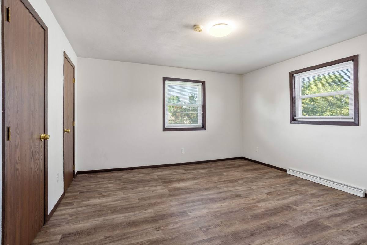 Apartment for rent at 1352 W Hiawatha Dr, Appleton, WI 54914