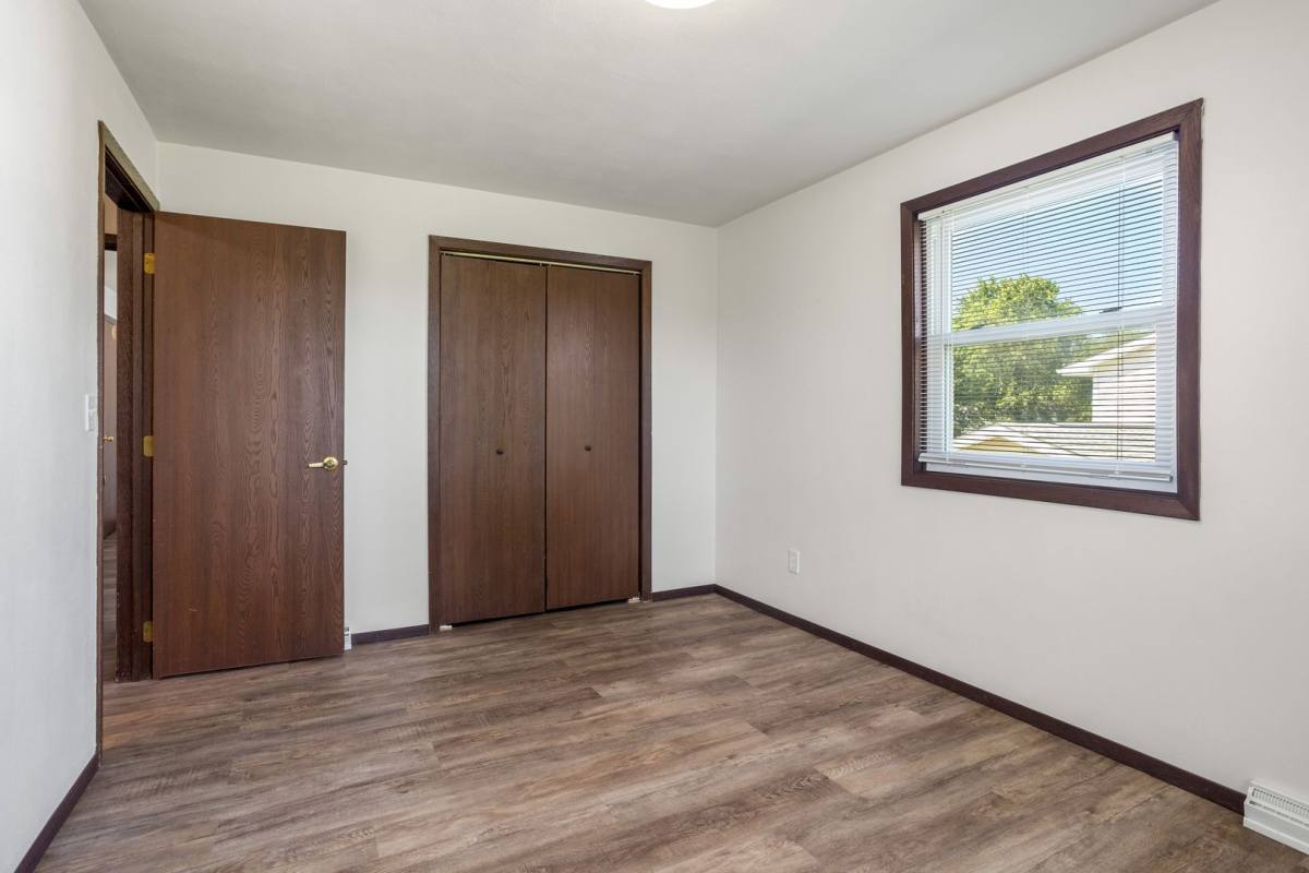 Apartment for rent at 1352 W Hiawatha Dr, Appleton, WI 54914